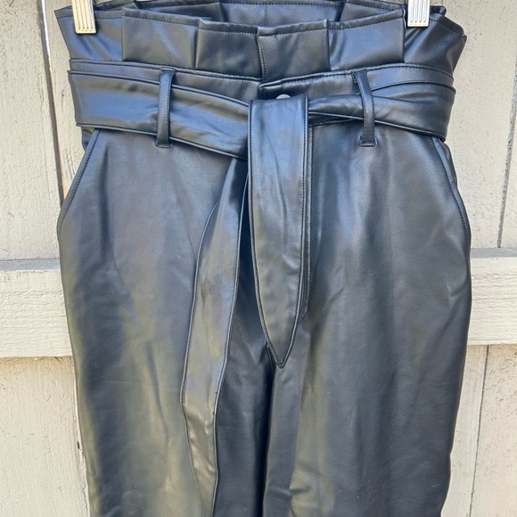 Abercrombie & Fitch Vegan Leather Pants Paperbag Waist Straight Leg Small Flaw S - Picture 2 of 6